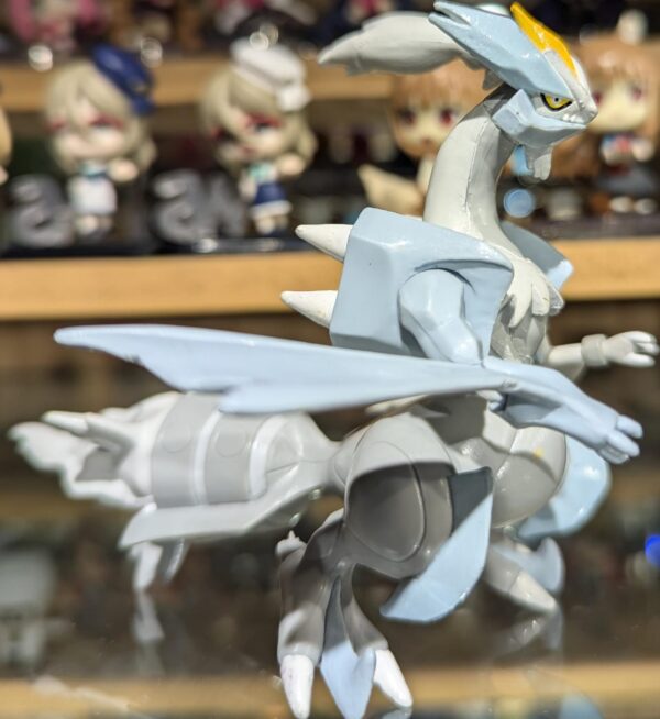 WHIE KYUREM TOMY